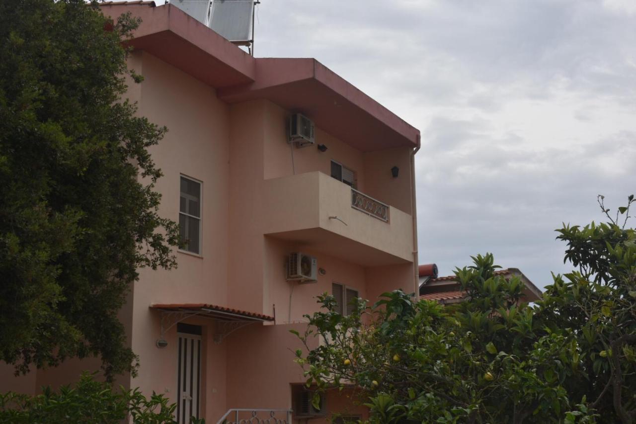 Bed and Breakfast Sa Mariposa Muravera Exterior foto